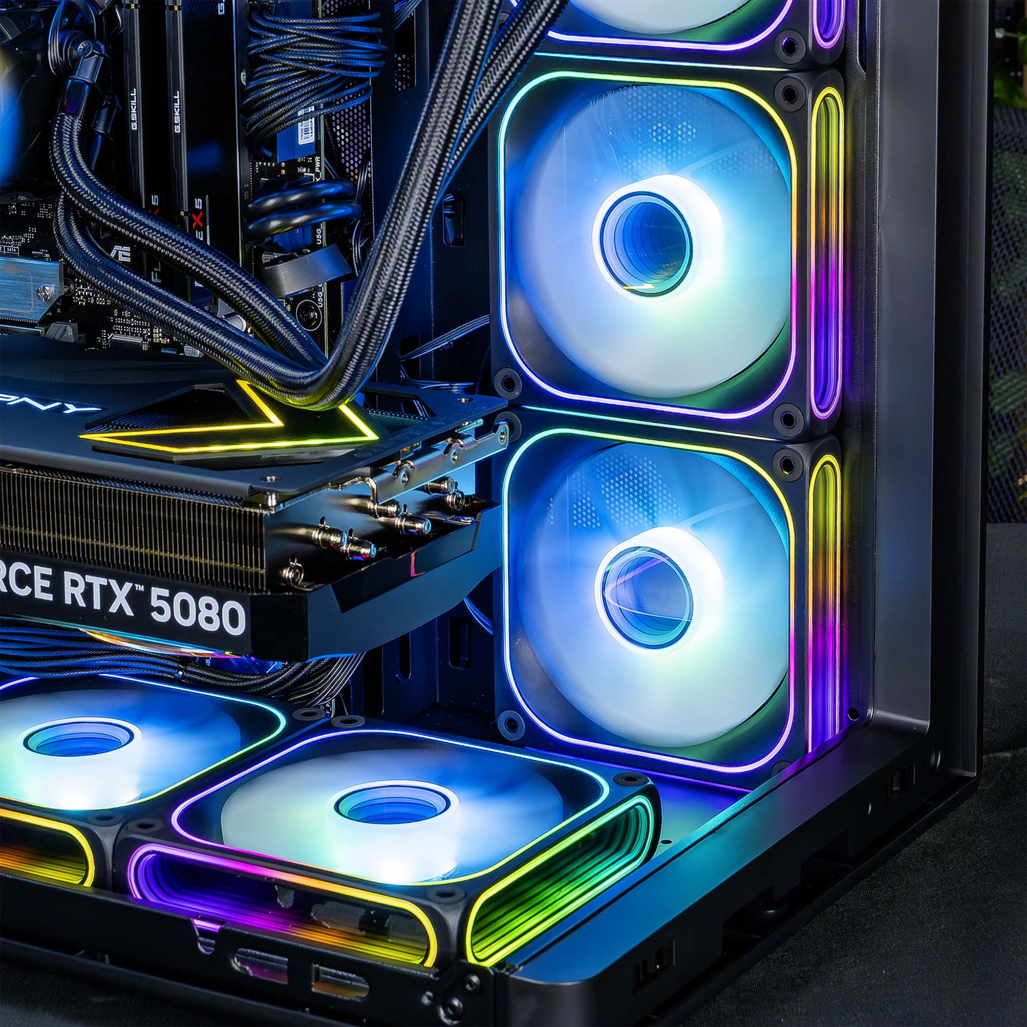 FlowUp Challenger - RTX 5080 16GB - AMD Ryzen 7 9800X3D - 32GB DDR5 - SSD 1TB