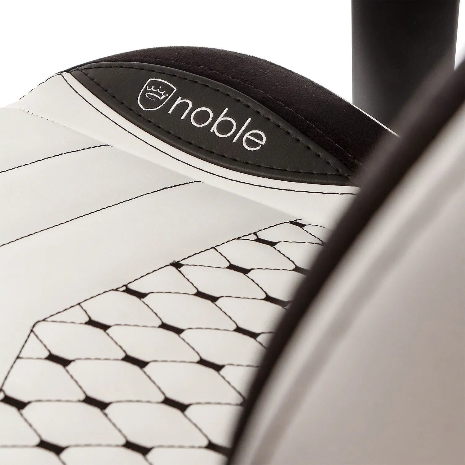 Noblechairs EPIC White/Black