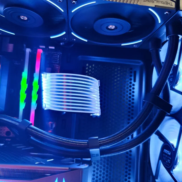 E Ven Pure Rtx 5070 Amd Ryzen 7 7700X 32Go Ddr5 6000Mhz Ssd 1To 3