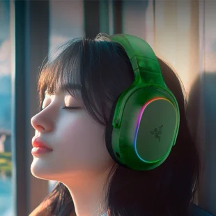 Razer Barracuda X Phantom Green Irl