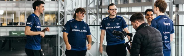 Complexity Banner Marque 1