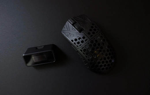 Souris Akitsu Arbiter Studio