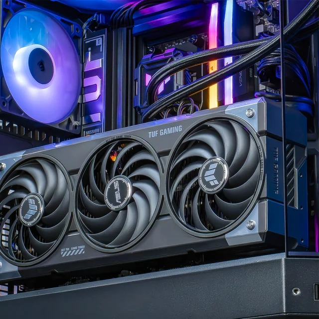 Flowup Grandmaster - Amd Radeon Rx 9070 Xt 16Go - Amd Ryzen 7 9800X3D - 32Go Ddr5 - Ssd 2To